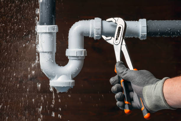 Professional Drain Cleaning technician working in Gladstone, MO